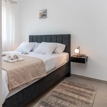 アパート Kamarin