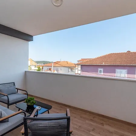 Kamarin * トロギール